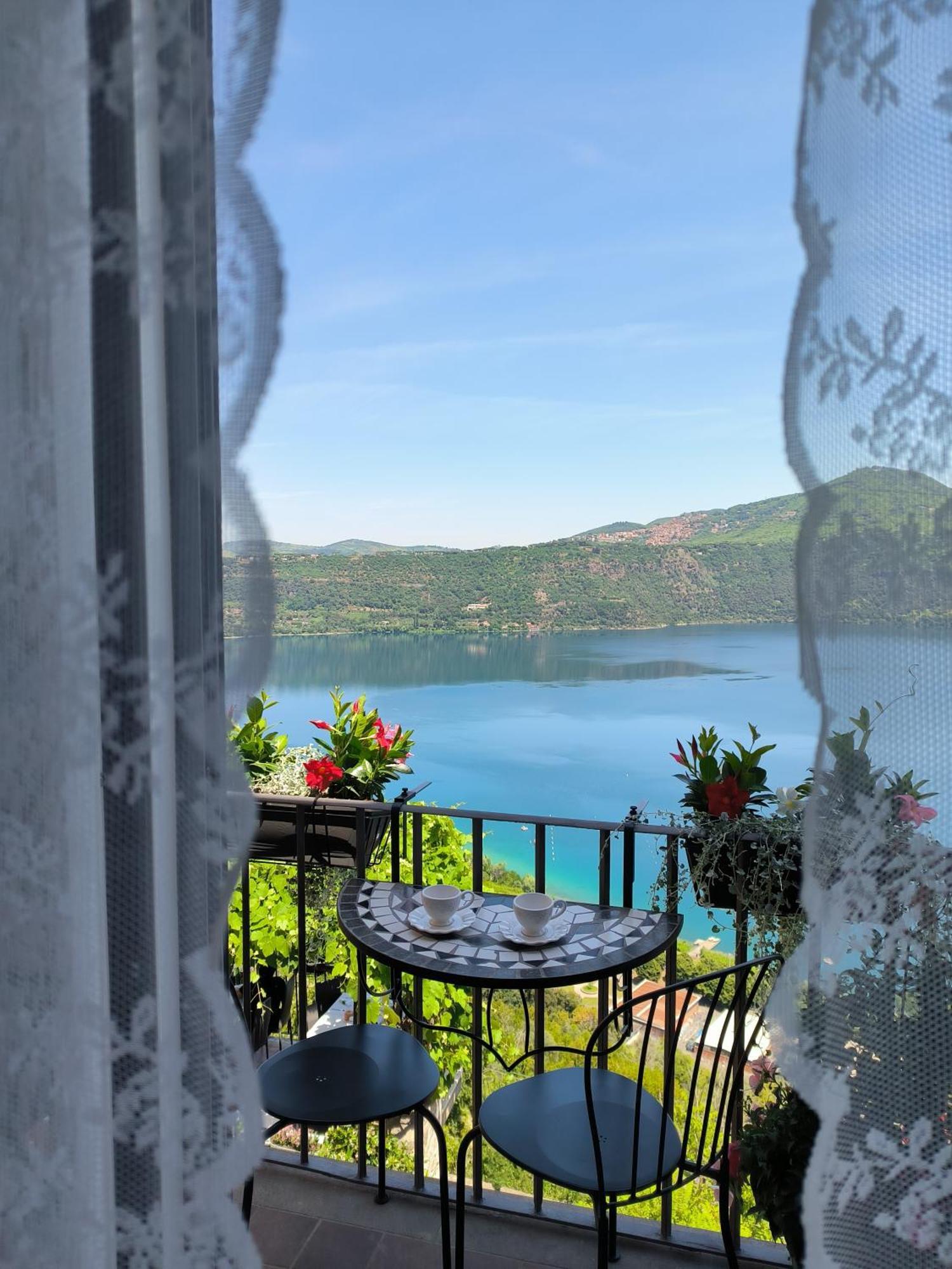 B&B Carpe Diem Vista Lago Castel Gandolfo Exteriér fotografie